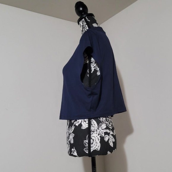 Shein crop top mandarin collar keyhole navy 4x plus - Picture 3 of 9